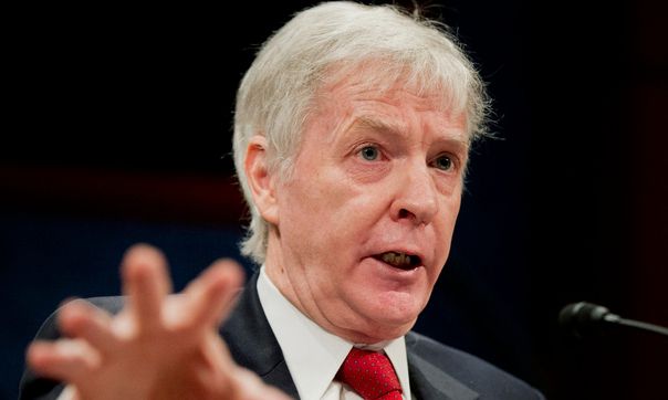 지난 2014년 9월18일(현지시간)자 사진으로, 라이언 크로커 전 아프가니스탄 주재 미국 대사가 워싱턴DC 의사당에서 열린 하원 정보위 청문회에 참석해 발언하고 있다. 워싱턴=AP/뉴시스