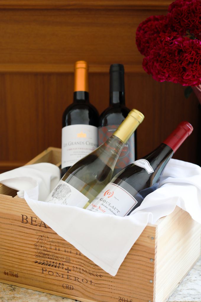 메이필드 호텔 뷔페 캐슬 테라스 ‘프렌치 와인 패키지’