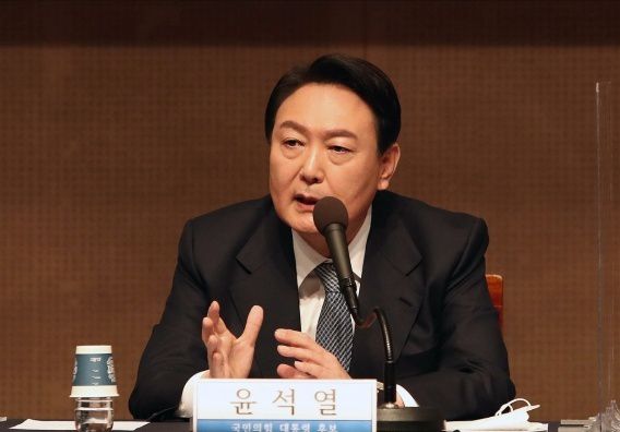 윤석열 국민의힘 대선후보가 14일 서울 중구 프레스센터에서 열린 관훈클럽 초청 토론회에서 발언하고 있다. 연합뉴스