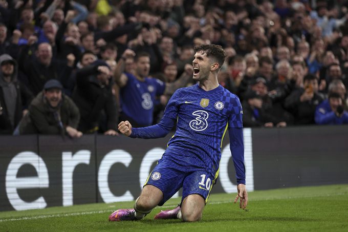 첼시의 크리스티안 풀리시치가 23일 영국 런던의 스탬퍼드 브리지에서 열린 릴과의 2021∼2022 UCL 16강 1차전에서 득점을 성공시킨 뒤 환호하고 있다. 런던=AP연합뉴스