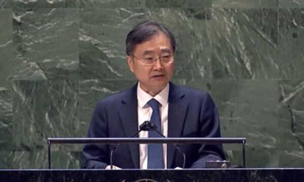 조현 주유엔 한국대사가 1일(현지시간) 미국 뉴욕 유엔본부에서 열린 우크라이나 사태에 관한 유엔 긴급특별총회에서 연설하고 있다. 주유엔 한국대표부 제공