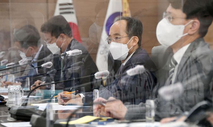 추경호 부총리 겸 기획재정부 장관이 23일 세종시 정부세종청사에서 열린 기획재정부 확대간부회의를 주재하고 있다. 기획재정부 제공