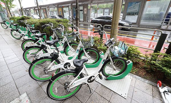 서울 여의도 환승센터과 따릉이 거치대. 연합뉴스