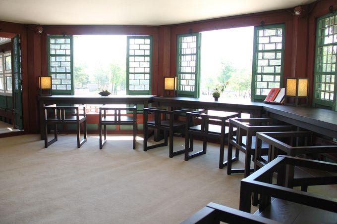 팔우정 내부 모습. 문화재청 제공.