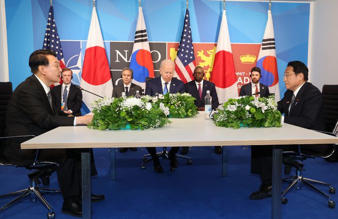 지난 6월 스페인 마드리드에서 열린 한·미·일 정상회담