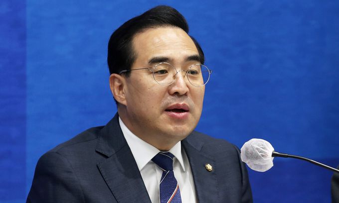 더불어민주당 박홍근 원내대표가 28일 광주광역시당에서 열린 현장 최고위원회의에서 발언하고 있다. 연합뉴스