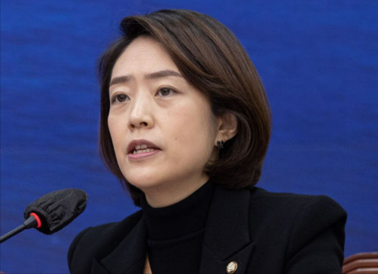 고민정 더불어민주당 최고위원이 지난달 16일 서울 여의도 국회에서 열린 최고위원회의에서 발언하고 있다. 뉴스1