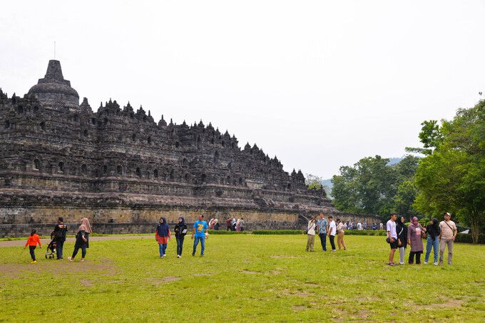 인도네시아 중부 자바 족자카르타에 자리하고 있는 보로부두르 사원의 전경. 보로부두르 사원은 유네스코 세계문화유산으로 지정돼 있으며, 인도네시아의 대표적인 관광명소로 꼽힌다. 족자카르타=신화통신·연합뉴스
