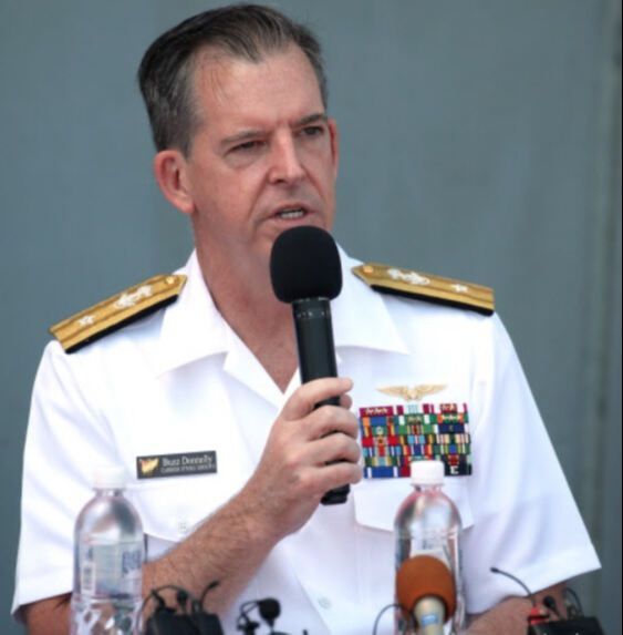 미 해군의 마이클 도넬리 소장. 2019∼2021년 주한미군 해군사령관을 지낸 그는 최근 준장에서 소장으로 진급했다. 사진은 지난해 9월 항공모함 로널드 레이건을 이끌고 부산에 입항한 직후 기자회견에서 발언하는 모습. 부산=연합뉴스