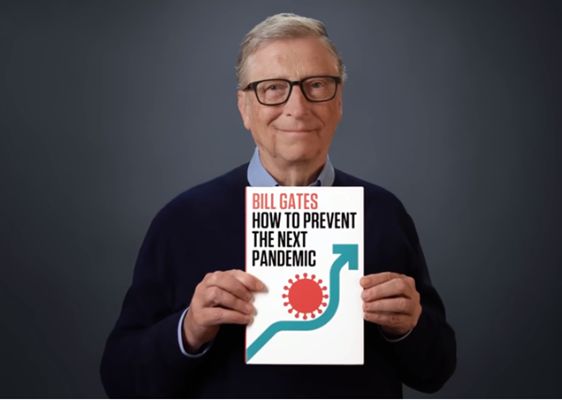 자신의 저서 '빌 게이츠 넥스트 팬데믹을 대비하는 법'을 들고 있는 빌 게이츠. 트위터 캡처