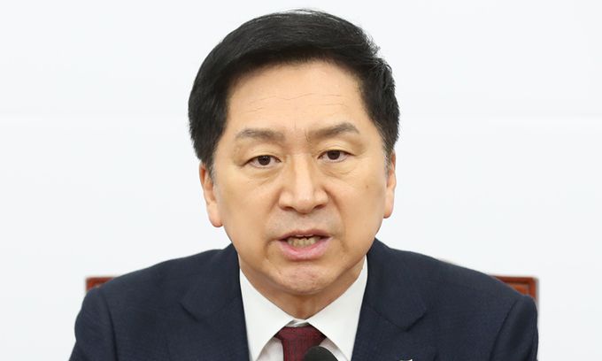 김기현 국민의힘 대표가 10일 서울 여의도 국회에서 열린 최고위원회의에서 발언을 하고 있다. 뉴시스