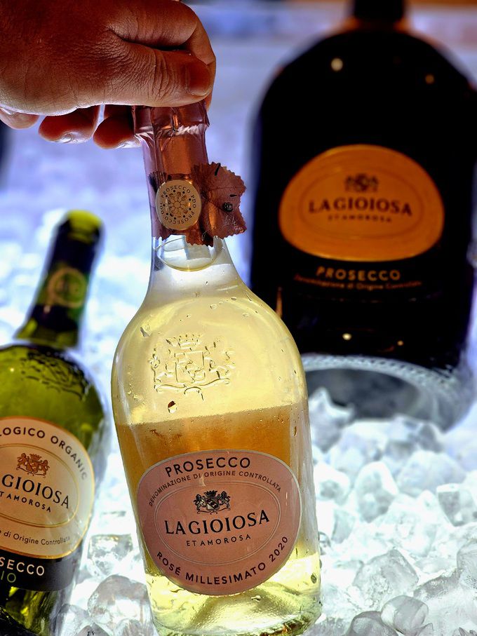 라 지오이오사 프로세코.