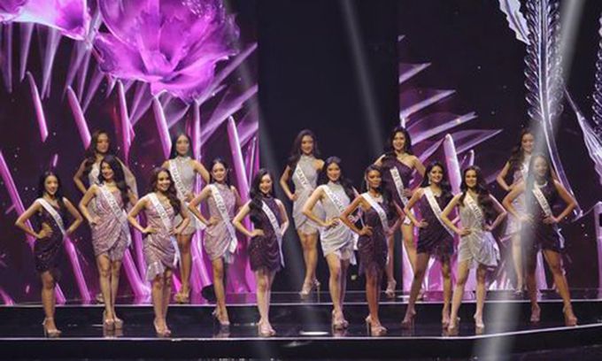 인도네시아 미인대회에 참가한 여성들이 포즈를 취하고 있다. 더띡뉴스 제공