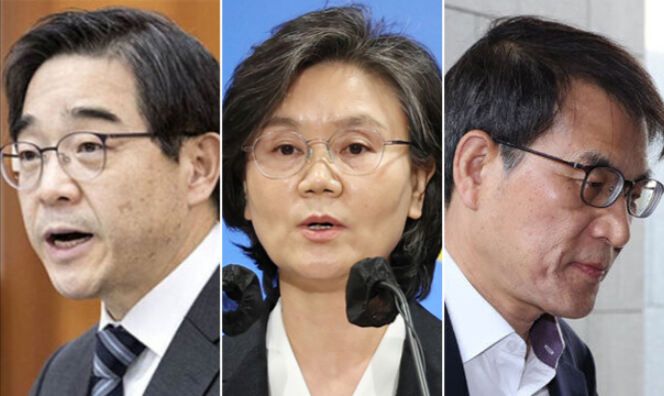 권순일 전 대법관, 노정희 대법관, 노태악 대법관.