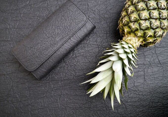 파인애플 가죽 이미지. 출처=etsy.com