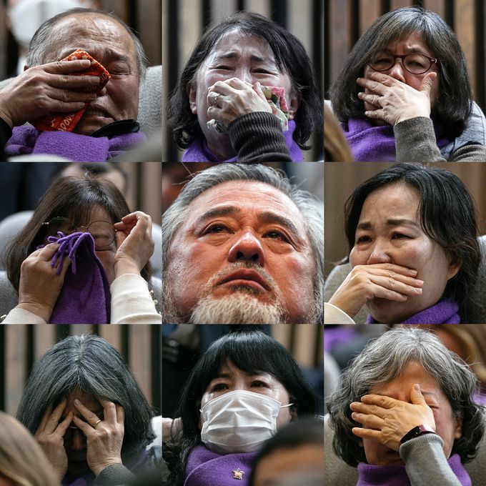 10.29 이태원 참사 유가족들이 9일 서울 여의도 국회 본회의장에서 열린 제411회 국회(임시회) 제4차 본회의에서 10.29 이태원 참사 진상규명과 재발 방지를 골자로 한 이태원 참사 특별법 수정안 표결에 앞서 이만희 국민의힘 의원의 토론발언을 들으며 눈물을 훔치고 있다. 뉴스1