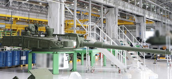 경남 창원 현대로템 창원공장 내 전차 생산라인에 K-2 전차 포탑이 놓여 있다. 현대로템 제공