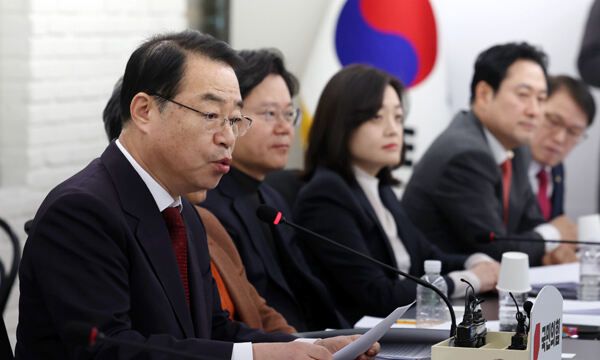 정영환 국민의힘 공천관리위원장이 14일 오전 서울 영등포구 국민의힘 중앙당사에서 공천관리위원회 제6차 회의 결과 발표를 하고 있다. 뉴시스