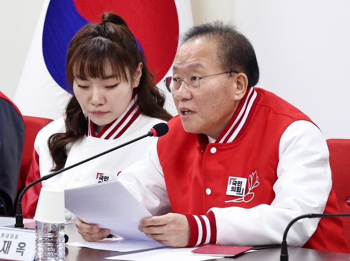 윤재옥 국민의힘 원내대표가 4일 오전 서울 여의도 중앙당사에서 열린 비대위원회의에서 발언하고 있다. 뉴스1