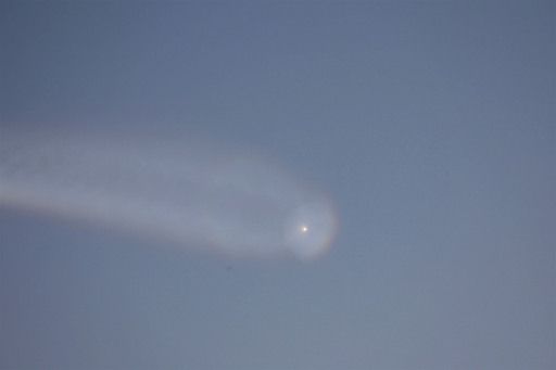 26일 오전 인천 옹진군 대연평도에 나타난 탄도미사일 추정 물체. 연합뉴스