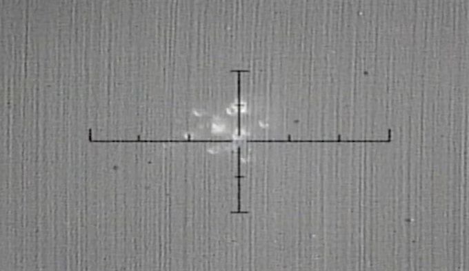 합동참모본부는 지난 26일 북한의 탄도미사일 발사와 관련해 비행 초기부터 비정상적인 움직임을 보이며 공중 폭발했다고 28일 밝혔다. 사진은 미사일이 공중폭발하는 장면. 합참 제공