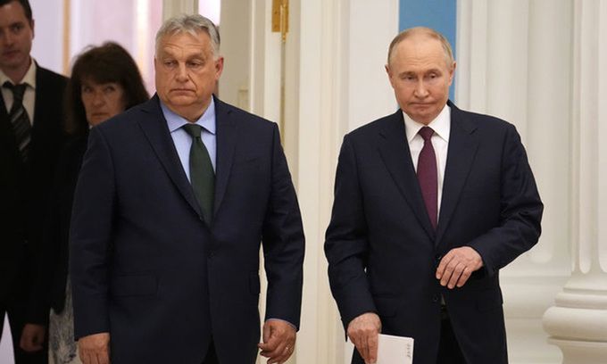 헝가리 오르반 빅토르 총리(왼쪽), 블라디미르 푸틴 대통령. AP뉴시스