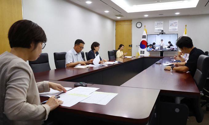 송미령 농림축산식품부 장관이 지난 27일 서울에서 영상을 통해 '추석 성수품 수급상황 점검회의'를 주재하고 있다. 농림축산식품부 제공