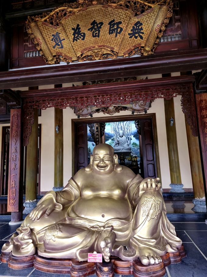 쭉람박마 대웅전 입구.