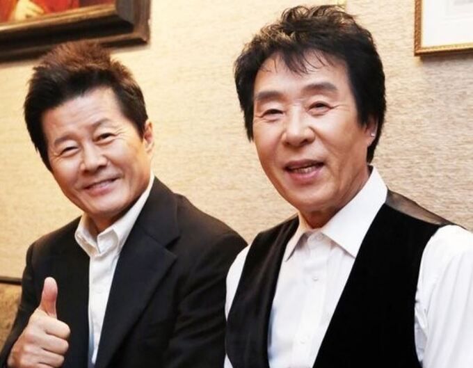 가수 송대관(오른쪽)·태진아. 연합뉴스