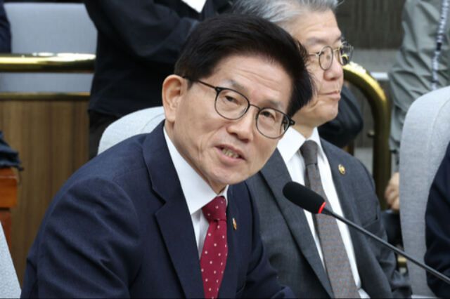 김문수 고용노동부 장관. 뉴스1