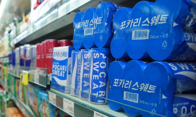 서울 시내 한 대형마트 음료 코너. 연합뉴스
