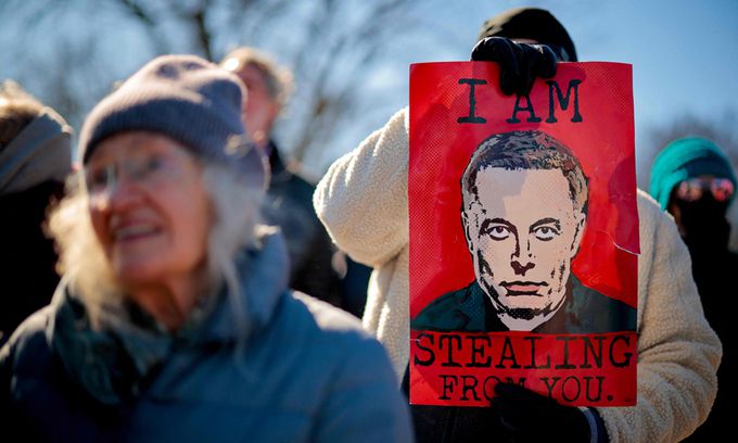 미국 대통령의 날인 17일(현지시간) 미국 전역에서 도널드 트럼프 행정부에 반발하는 대규모 시위가 열리고 있다. AFP연합뉴스