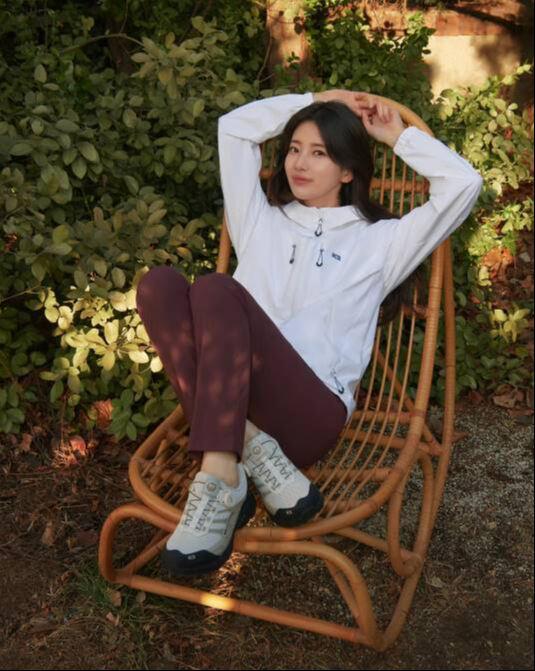 '국민 첫사랑' 수지가 컴백 후 봄 시즌 화보를 공개했다. 프리즘 제공