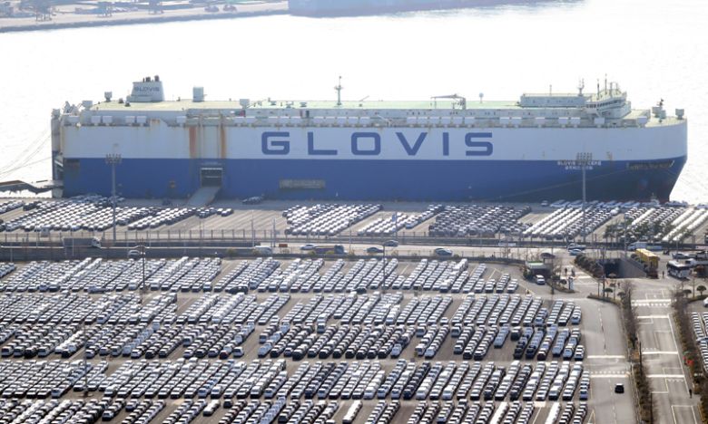 현대자동차 울산공장 수출 선적부두 인근 야적장에 완성차들이 대기하고 있다. 뉴스1