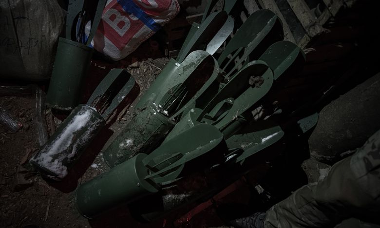 우크라이나 군인들이 수집해서 보관중인 러시아 FAB 계열 활공폭탄의 비행 키트들. EPA연합뉴스