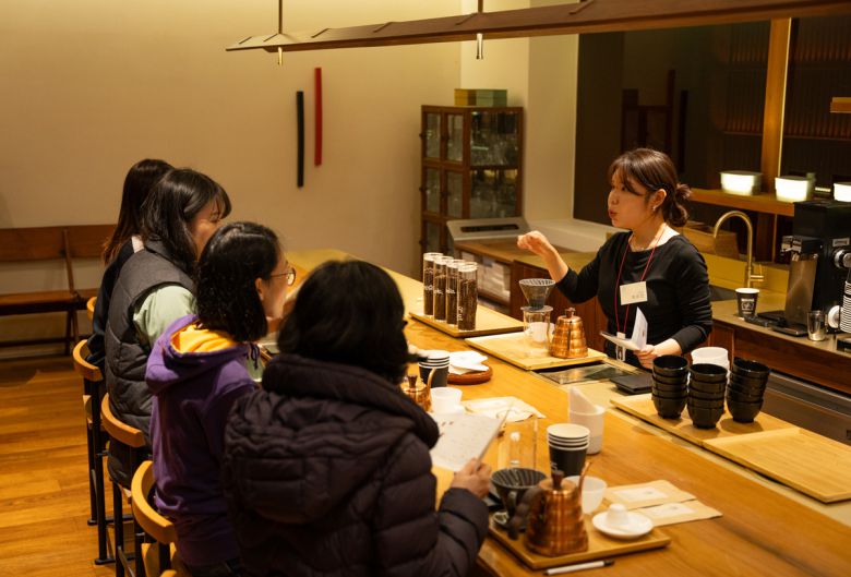 남양유업의 가족돌봄청년 대상 바리스타 직무체험 교육 현장. 남양유업 제공