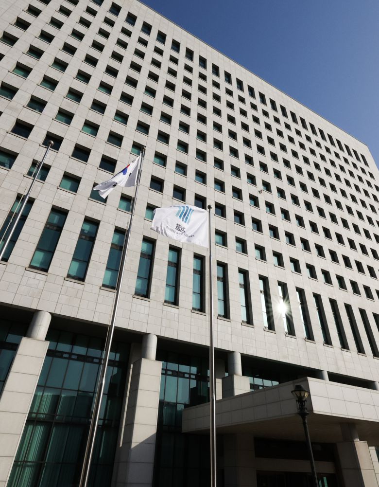 법원의 윤 대통령 구속 취소 결정에 대한 즉시항고 기간 마지막날인 14일 서울 서초구 대검찰청 모습. 뉴스1