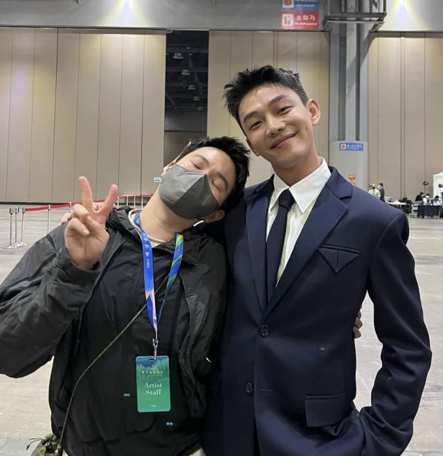 헤어몬과 유아인. 헤어몬 인스타그램 캡처