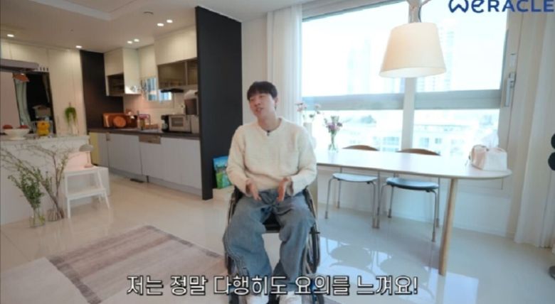 박위가 마비에 관련된 네티즌들의 각종 질문에 응답하는 시간을 가졌다. 유튜브 채널 '위라클' 캡처