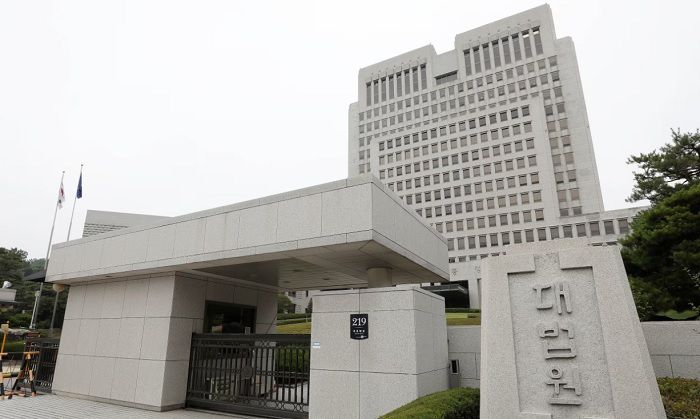 서울 서초구 대법원 청사 모습. 검찰이 더불어민주당 이재명 대표에 대한 항소심의 무죄 판결에 불복해 상고하면서 이 대표의 운명은 이제 대법원이 쥐게 됐다. 연합뉴스