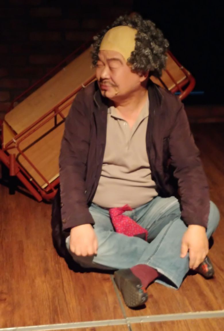 장광팔 회장의 만담극 ‘리어커를 탄 리어왕’ 출연 장면. 만담보존회 제공