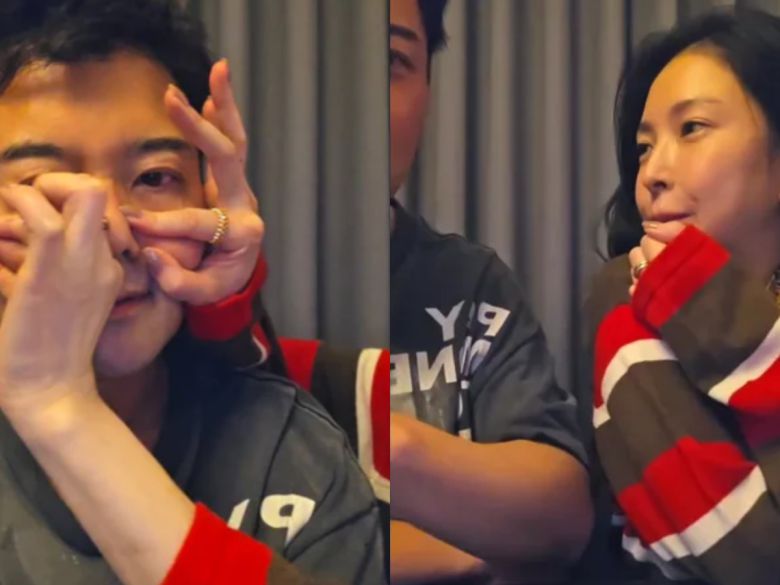 보아가 전현무에게 스킨십하는 모습. 인스타그램 캡처.