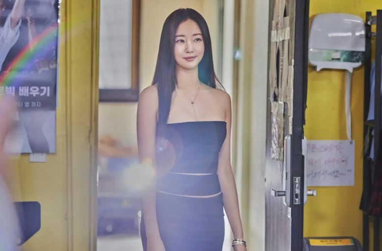 김사랑이 'SNL 코리아' 시즌7에 출연한다. 쿠팡플레이 SNL코리아 시즌7 제공