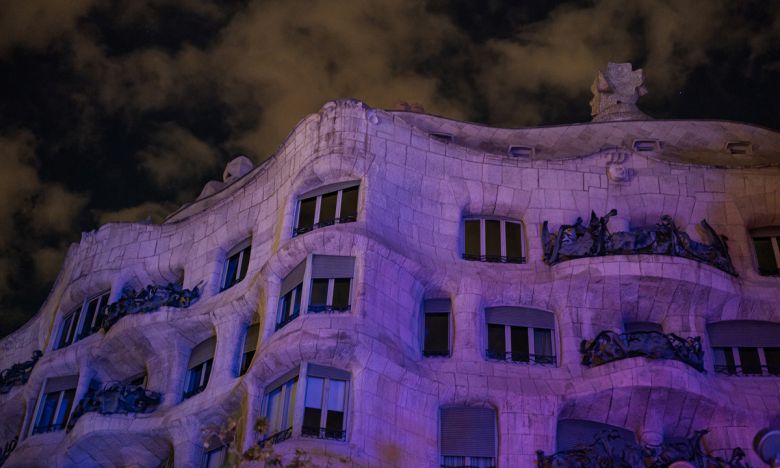 28일(현지시간) 스페인·포르투갈·프랑스 등 유럽 남서부 일대에 대규모 정전 사태가 발생해 주요 도시들이 암흑에 휩싸였다. 신화연합뉴스