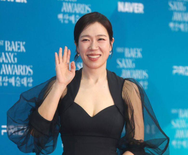 염혜란이 '제61회 백상예술대상' 방송부문 여우 조연상을 수상했다. 뉴시스