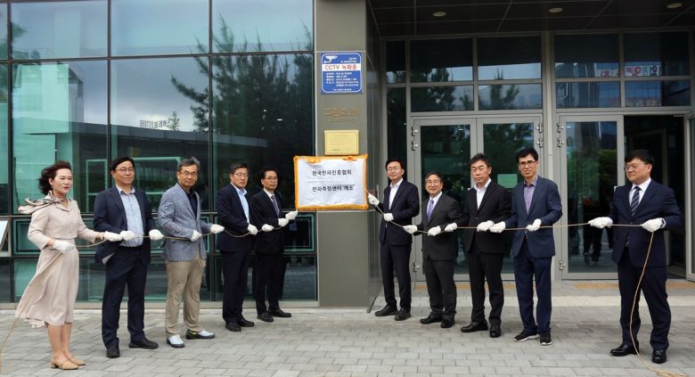 나주시가 한국전파진흥협회와 빛가람 혁신도시 에너지밸리기업개발원에서 호남권 전파측정센터 개소식을 가졌다. 이번 전파측정센터 개소는 인천, 대전, 대구, 부산광역시에 이어 전국 다섯 번째이며 기초지자체 단위에선 나주시가 처음이다. 나주시 제공