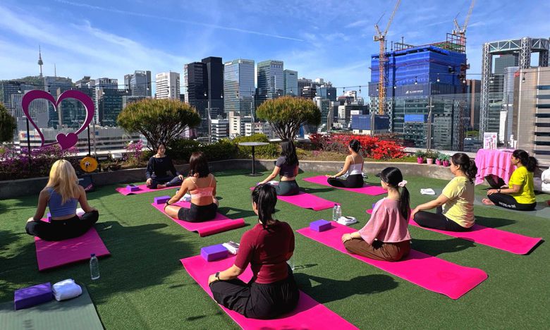 목시서울인사동의 요가 프로그램. 목시서울인사동 제공