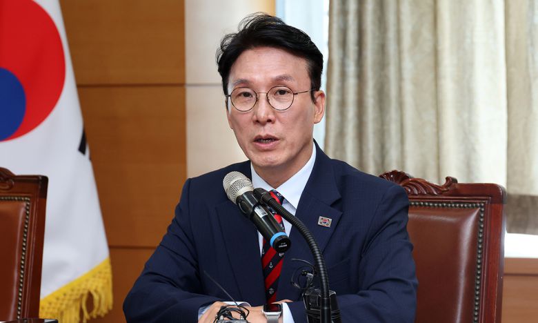 김민석 국무총리 후보자가 13일 서울 종로구 금융감독원 연수원에 마련된 인사청문회 준비사무실에서 열린 '밥상물가 안정을 위한 경청 간담회'에서 발언하고 있다. 대통령실통신사진기자단