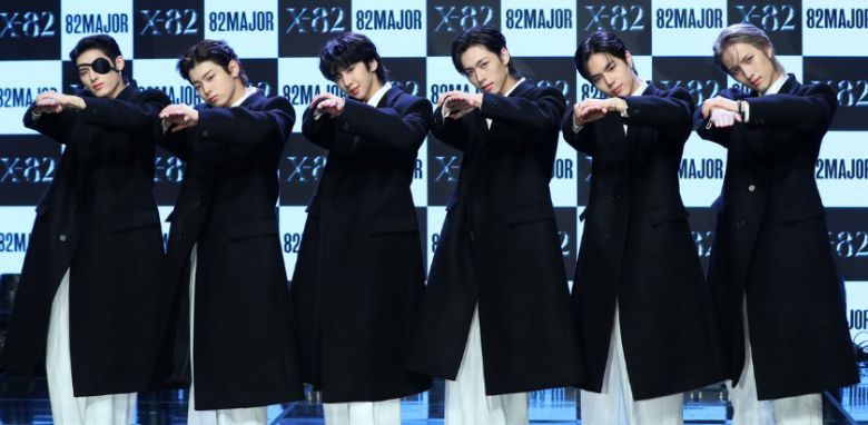 82 메이저 황성빈이 '일베 의혹'을 부인하며 사과에 나섰다. 뉴시스