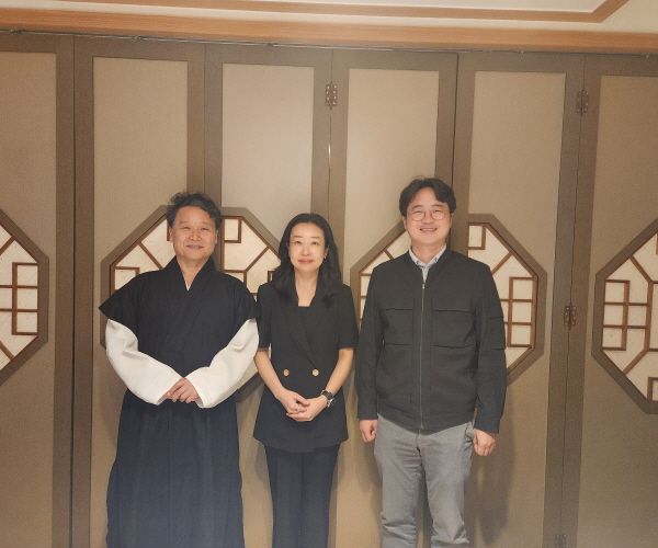 ‘한복정책의 현황분석 및 정책과제’ 공동저자인 박후근 원장(왼쪽부터) 백석원 박사, 배관표 교수